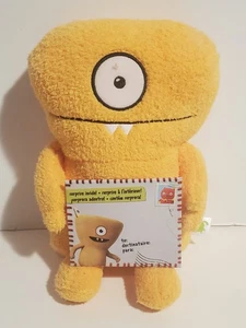 HASBRO UGLY DOLLS UGLYDOLL PLUSH DARK YELLOW ONE EYE 8" TALL STUFFED TOY 2019 - Picture 1 of 2