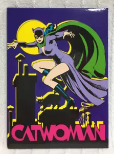 Batman DC Comics CATWOMAN Fridge Magnet Half Moon Bay - Picture 1 of 3