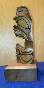 JACK STOGAN - "BEAR" TOTEM POLE - FIRST NATIONS MUSQUEAM BAND - 8"h X 4"w - RARE - Picture 1 of 9