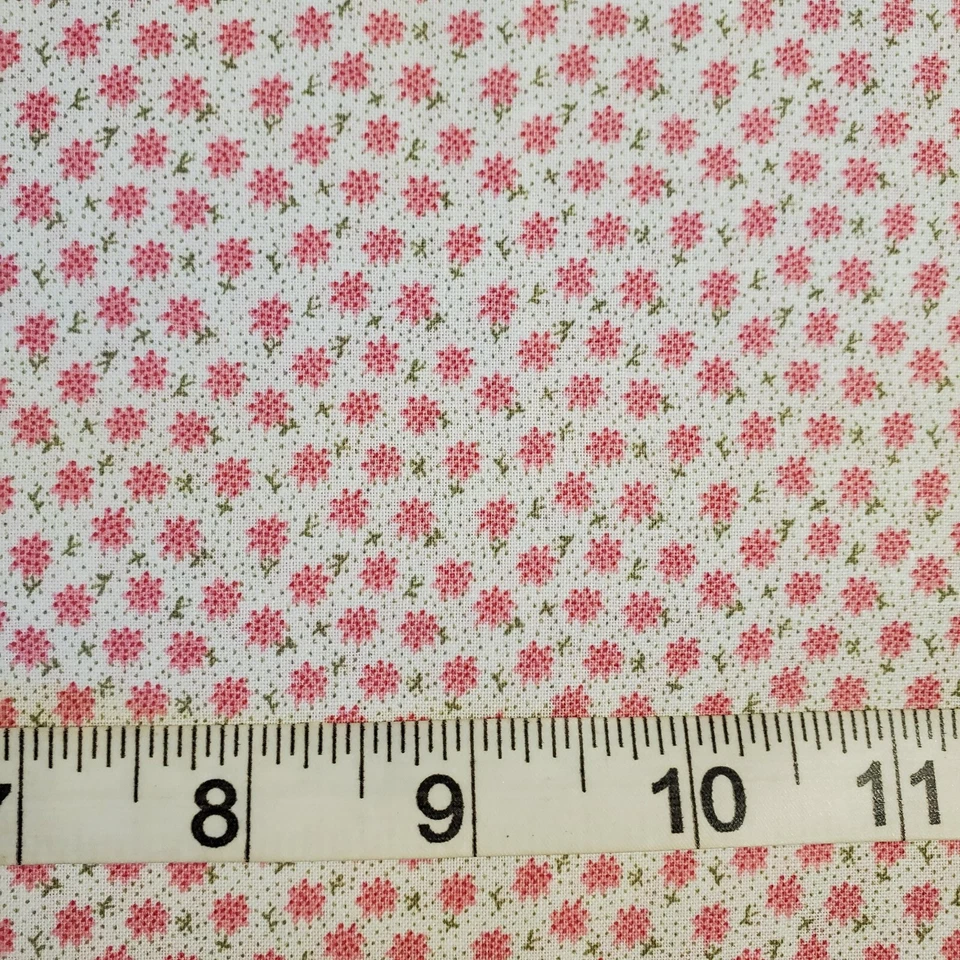 Shabby Chic Flowers Fabric Cotton Floral FQ HY BTY Fat Quarter By the Yard - Image 1 of 3
