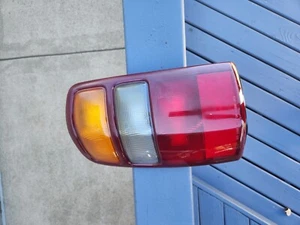 2000-2006 Tahoe Red Clear Tail Lights Pair - Picture 1 of 4