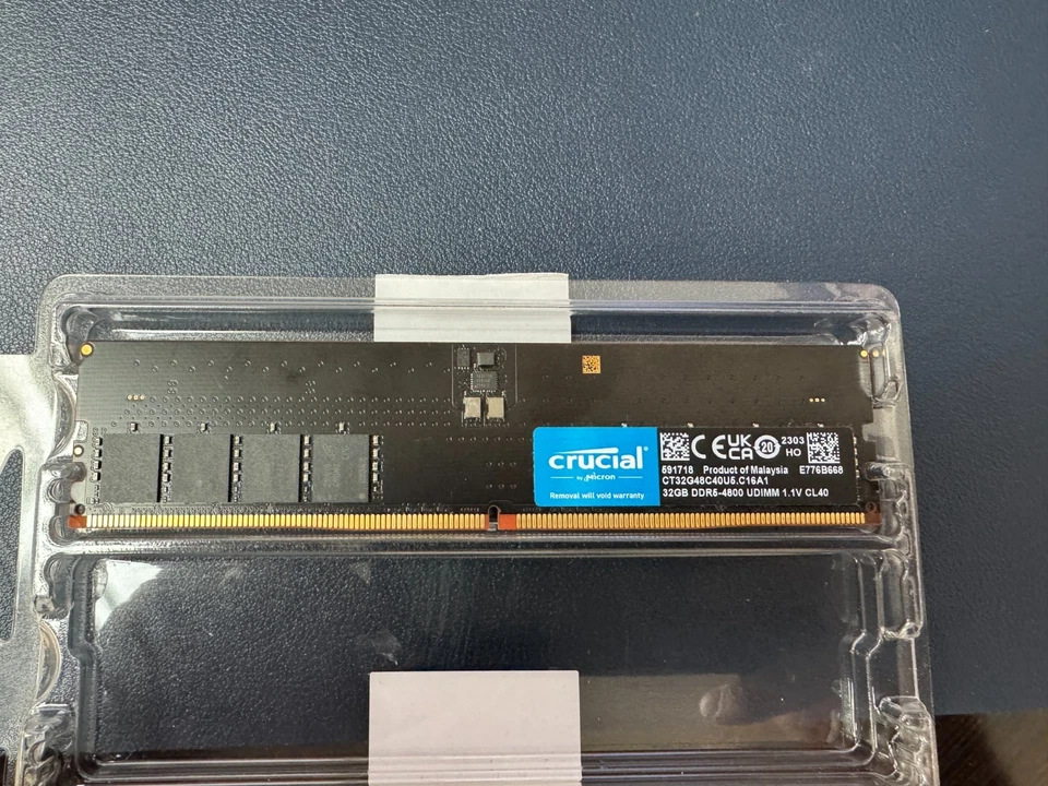 Crucial 32GB DDR5 4800 MHz PC5-38400 DIMM Memoria RAM 1x (CT32G48C40U5.C16A1) Foto 1 de 1