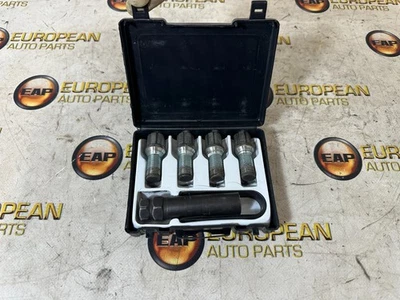 AUDI S4 A4 A8 Wheel BOLT / LUG NUT SET (4) 8P0071455 Anti Theft Wheel Stud Kit Foto 1 de 3