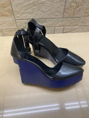 Zapatos Shakuhachi plataforma borde con correas en el tobillo Foto 1 de 4