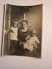 Frau & 2 kleine Kinder - Baby - am 24. September 1917  / Foto