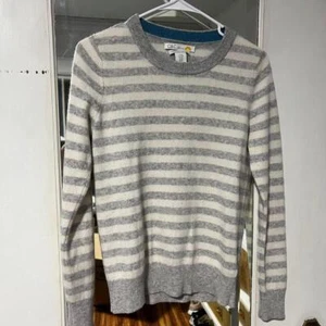 Soft and cozy C&C California striped cashmere sweater in grey and white... - Picture 1 of 2