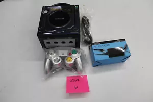 Customized Nintendo GameCube mit 3rd Party Controller und Kabeln - Pokemon - Bild 1 von 1