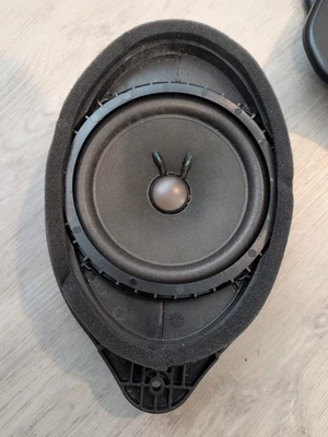 2017-2023 GMC ACADIA FRONT RIGHT SIDE DOOR PANEL AUDIO SOUND SPEAKER BOSE OEM - Image 1 of 4