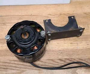 Vintage Fan Motor Universal Electric Co. 240 Volt 1550 Rpm, .36 Amp AA2M004N# - Picture 1 of 10