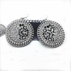 Silver coloured cutout circle drop earrings - Picture 1 of 4