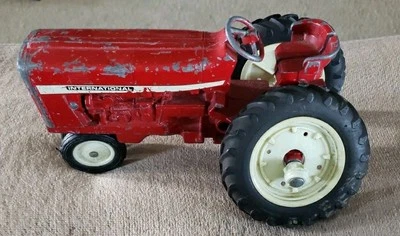 Cosechadora internacional de colección Ertl juguete granja tractor diecast piezas de metal reparación Foto 1 de 4