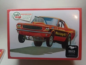 AMT Retro Deluxe Super Boss Mustang GT 427 Funny Car 1:25 Model Kit FACTORY SEAL - Picture 1 of 8
