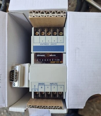 Automate TSX17  extension TSXDEF812 - Photo 1/3