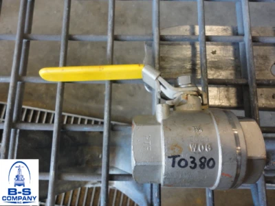 Stainless Steel Threaded Ball Valve 1-1/4" 1000CWP FORTUNE 328-TF Full Port  - Image 1 of 3