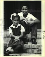 1990 Press Photo LaShey Kent, Grady Kent wear Habans Elementary School Uniforms