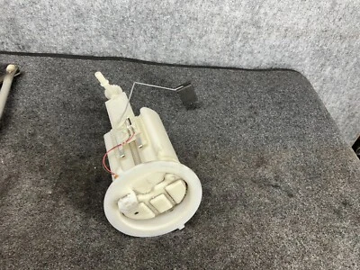 Conjunto regulador bomba combustible gas Lexus 15-21 Rc200t Rc300 Rc350 fabricante original Foto 1 de 4