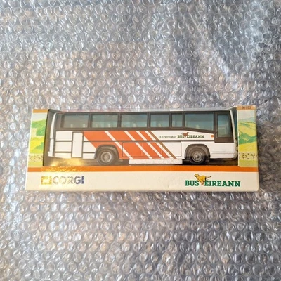 Corgi BUS EIREANN Plaxton Paramount Coach 1:64 Scale  - Image 1 of 4