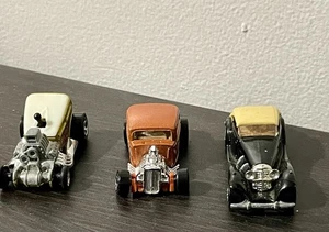 Hot Wheels Clásicos Mercedes 540K Pateador de Cambio 32 Ford Coches de Juguete Niños Juego de 3 - Imagen 1 de 14
