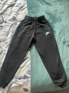 Nike Black Joggers Unisex 6-7 Years - Picture 1 of 4