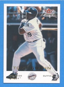 2001 Fleer Focus #102 Tony Gwynn Padres