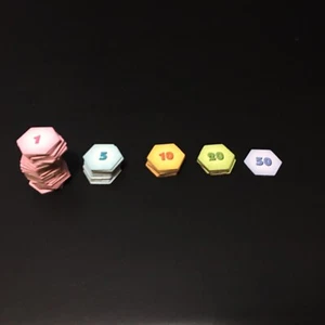 Piezas de repuesto de Monopoly Tropical Tycoon 59 de 60 fichas originales de fortuna - Imagen 1 de 3
