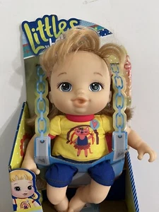 Baby Alive Little Astrid 9 Zoll Babypuppe Schweineschwänze - Littles Squad NEU - Bild 1 von 4