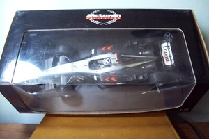 1/18 MINICHAMPS 530 021803 McLAREN MERCEDES MP4/17 2002 #3 DAVID COULTHARD - Picture 1 of 6