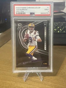 2020 Panini Chronicles Draft Picks - Spectra Draft Picks #1 Joe Burrow (RC) - Picture 1 of 2