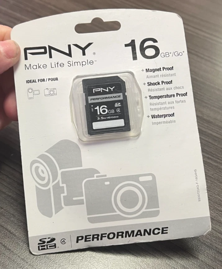 PNY 16GB - SD Card - Image 1 of 1