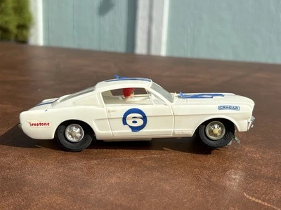 复古 Eldon Mustang Shelby GT 350 快背轨道车 白色 跑步 需要轮胎 — 第 1/4 张图片