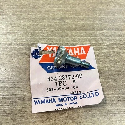 Yamaha OEM NOS TOOL BOX KNOB / 434-28172-00 / TY175 TY200 TY250 - Image 1 of 2