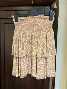 H&M - Smocked-waist tiered mini skirt - EUR XS (light tan/white print) - Picture 1 of 5