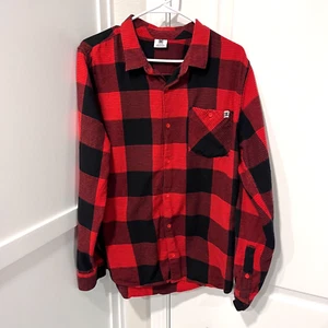 DC Shirt Mens Large Red Black Buffalo Plaid L/S Flannel Skateboarding Skate - Picture 1 of 9