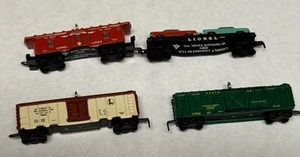 HALLMARK LIONEL TRAIN MINIATURE ORNAMENT LOT - Picture 1 of 4
