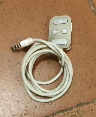 Apple Wired Remote Control A1018 1st 2nd Generation iPod Classic - Image 1 of 3