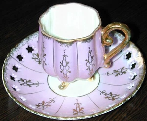 UNIQUE VINTAGE SIGNED INK & GOLD TEACUP & SAUCER 5" x 3" AUSTRIA? FREE SHIPPING - Bild 1 von 8