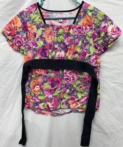 PRE-OWNED Women’s Floral (Med) ‘Koi by Kathy Peterson’ Scrub Top {Style# 116PR} - Picture 1 of 11