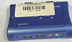 Interruptor KVM USB TRENDnet 2 puertos TK-209 sin cables - Imagen 1 de 2