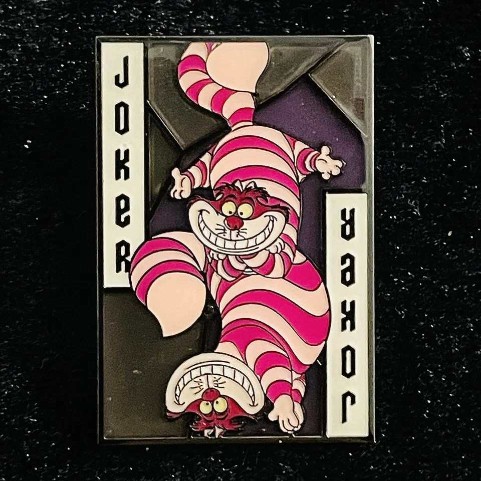 Prendedor Chaser Loungefly Cheshire Cat Playing Card Joker Mystery Blind Chase Disney Foto 1 de 1