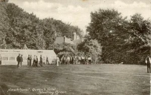 PRINTED POSTCARD OF THE BOWLING GREEN, QUEEN'S HOTEL, HAWKHURST, KENT - Imagen 1 de 2