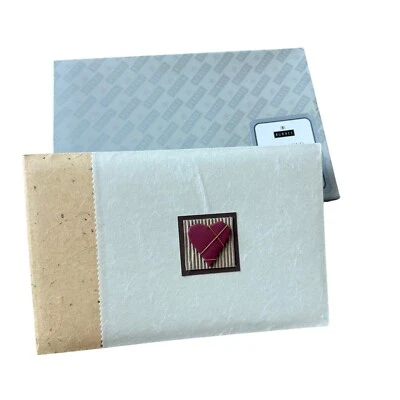 Álbum de fotos Burnes San Valentín corazón acento en la portada poste formato encuadernado sin ácido Foto 1 de 4