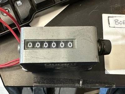 Счетчик цифровых импульсов Durant 6-Y-1-rmf 24 В переменного тока сбрасываемый новый из старых запасов Loc45 - Изображение 1 из 3