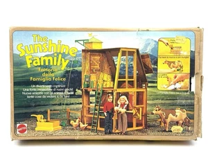 Vintage 1976 Sunshine Family Farm  Dollhouse Playset fattoria Famiglia Felice EO - Picture 1 of 19