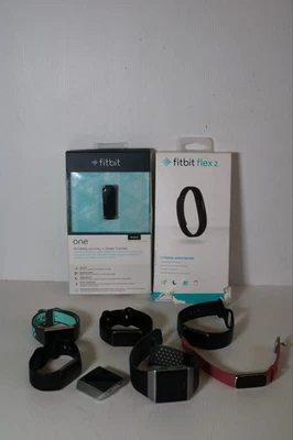 Fitbit Bundle Charge, Flex 2 usw. - Mix aus funktionstüchtig und ungetestet - Bild 1 von 4
