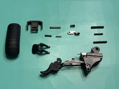 USED OEM WALTHER PK380 LOWER PARTS TRIGGER HAMMER SPRINGS PINS MAG CATCH .380 - Image 1 of 4