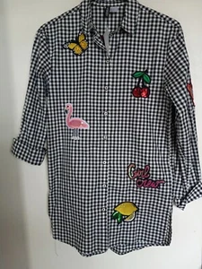 NWT H & M DIVIDED WOMENS SHIRT PLAID EMBROIDERED TOP SZ 2 NEW - Picture 1 of 3
