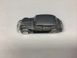 Signature Models 1936 Chrysler Airflow Daimler Diecast 1:32 Car - Picture 1 of 6
