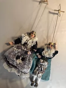 Vintage King and queen marionette puppets - Picture 1 of 5
