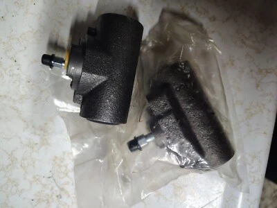 1992 GMC K1500 Truck with Heavy Duty Suspension Rear Driver & Passenger Side 2 P - Image 1 of 2