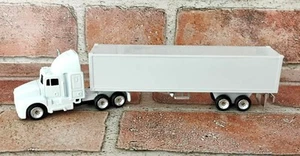 Approx1:64 Scale Diecast & Plastic White Semi Truck Tractor Trailer Toy Collect - Picture 1 of 22